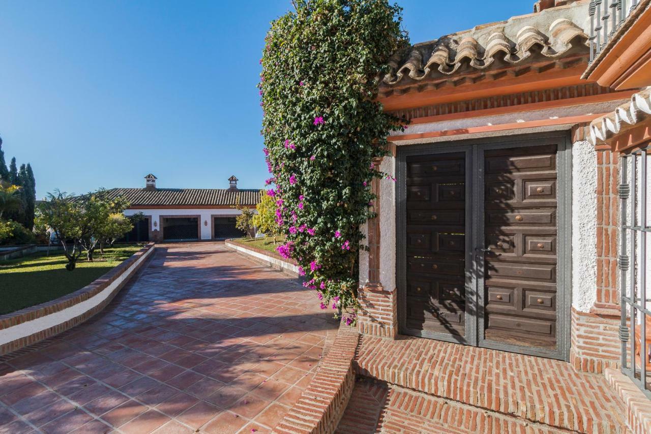 マルベーリャ Authentic Andaluciaヴィラ エクステリア 写真